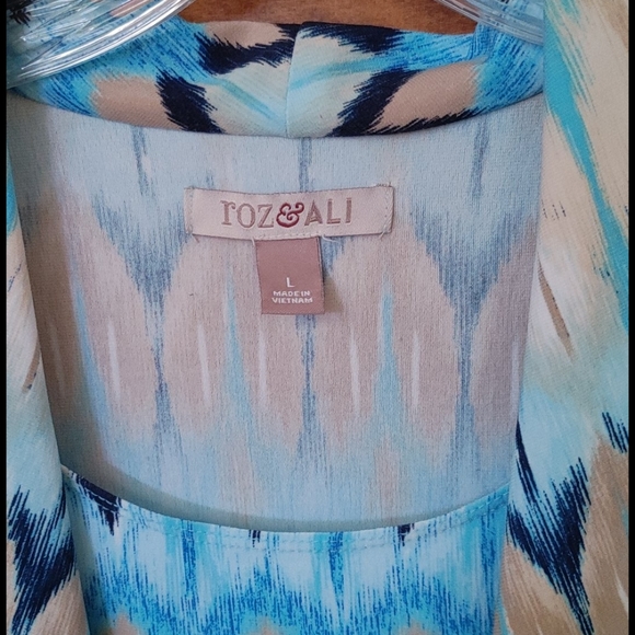 Top - Picture 2 of 2